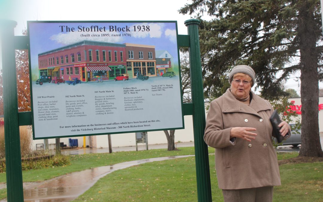 Plaque Dedication Takes Place in Oswalt Park