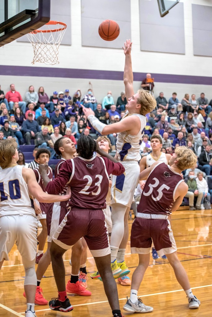 Eagles basketball shows strength South County News