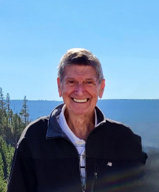 Glen Oaks CC inducts Tom Horn to Hall of Fame