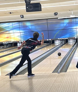 Bulldog bowling teams fall to Niles