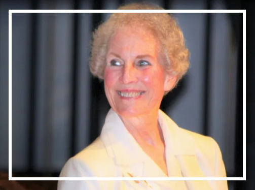 Sue Moore from South County News at student banquet